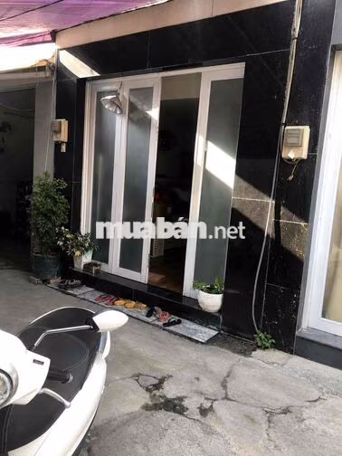 Thuê Nguyên Căn hẻm xe hơi lê văn sỹ
