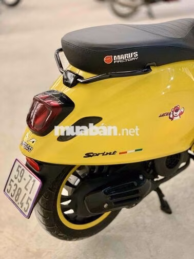 Vespa Sprint 125 ABS 2021 Vàng Đen Chính Chủ