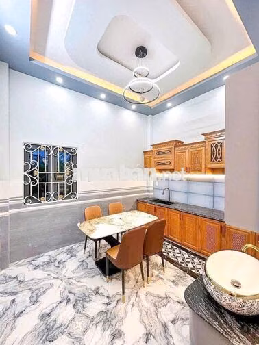 Nhà trệt lầu 2PN full nội thất KDC Hàng Bàng 7,5 triệu
