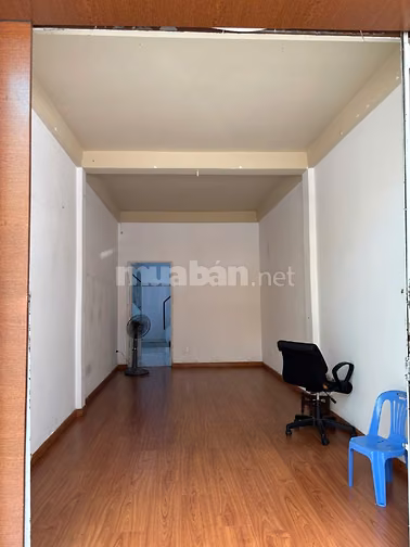 Cho thuê nhà 75 Trân Minh Quyền q 10