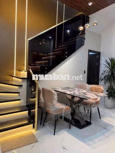 Cho thuê nhà 4 tầng Kiệt 4m Trần Cao Vân - Gần Lê Độ - Gần Bãi Tắm Hà