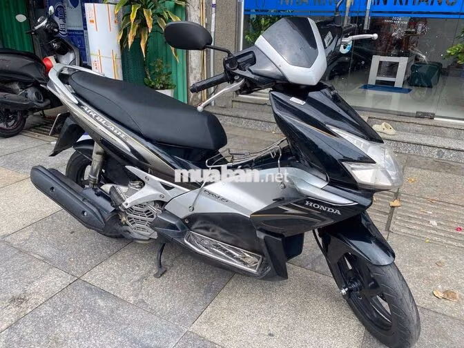 Air Blade FI 2010  thành phố
