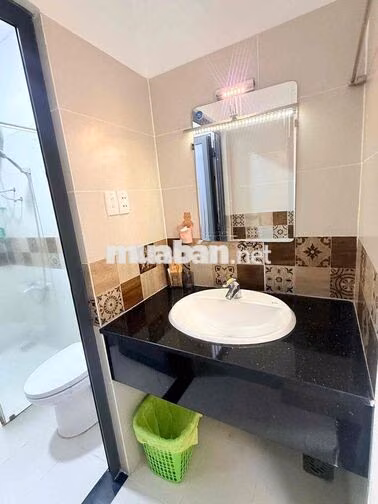 🔥 NGUYÊN CĂN Q1 – 2PN 65M² – PHÒNG KHÁCH + BẾP | 17TR