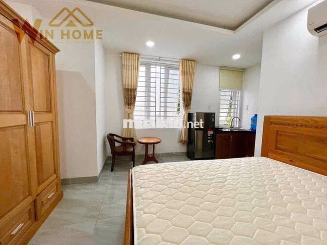 STUDIO CỬA SỔ THANG MÁY - NHẬN XE ĐIỆN