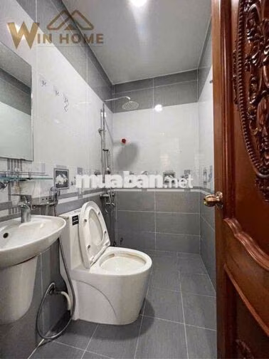 STUDIO CỬA SỔ THANG MÁY - NHẬN XE ĐIỆN