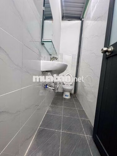 Cho Thuê Nhà Mới Xây 100% DT 100m2 1Trệt 1Lửng 3Pn 1Wc Hẻm Rộng 10M