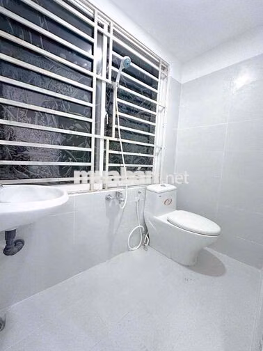 Thuê 2PN Ban Công Cho Sinh Viên Bạch Đằng Bình Thạnh Gần UEF, Hutech