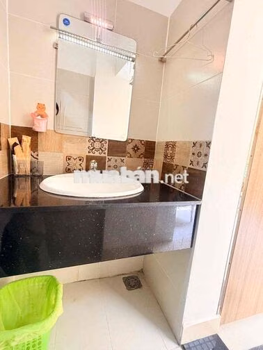 🔥 NGUYÊN CĂN Q1 – 2PN 65M² – PHÒNG KHÁCH + BẾP | 17TR
