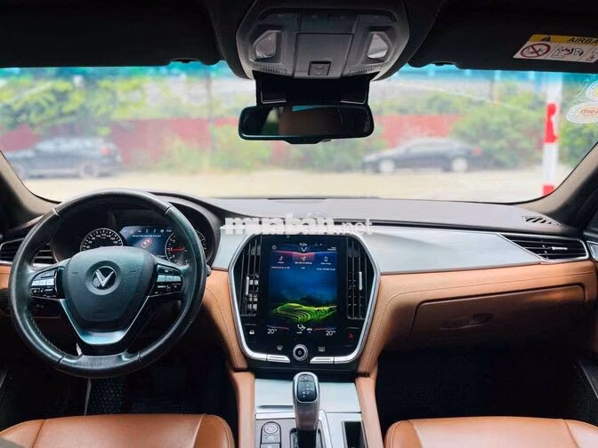 VinFast Lux A Premium 2019 Xám 10V Nâu Bò