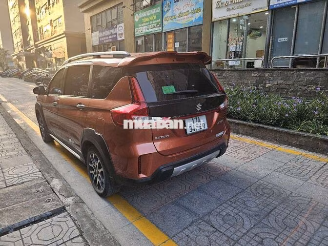 Suzuki XL7 2022 Nâu 7 chỗ Dưới 3 vạn km