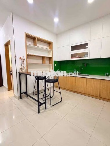 🔥 NGUYÊN CĂN Q1 – 2PN 65M² – PHÒNG KHÁCH + BẾP | 17TR