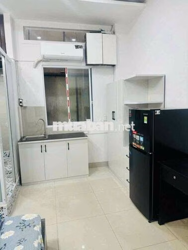 STUDIO sạch sẽ, đầy đủ nội thất | ĐI BỘ ĐH Y DƯỢC cách chỉ 800m
