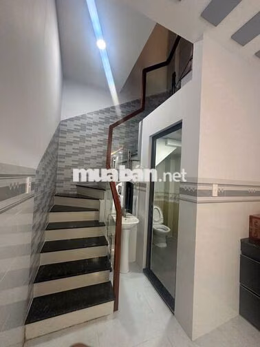 BÁN NHÀ MỚI XÂY KHU DÂN CƯ ỔN ĐỊNH 