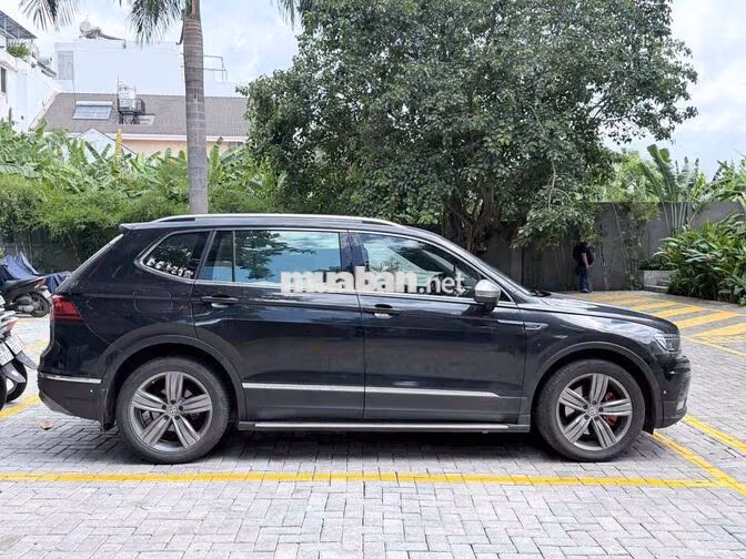 Volkswagen Tiguan Allspace 2018 Đen 98.000km