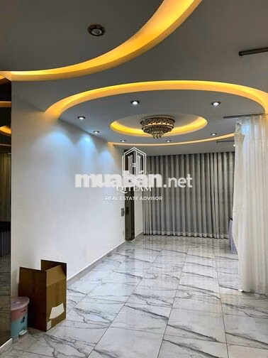 MẶT TIỀN NGANG 5M ỐP FULL KÍNH  - 7 TẦNG TRỐNG SUỐT CÓ THANG MÁY