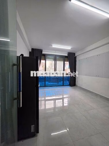 CHÚ Ý ! SIU PHẨM 30M2 - THANG MÁY, CHỈ TÍNH ĐIỆN VÀ NƯỚC - PHÚ NHUẬN