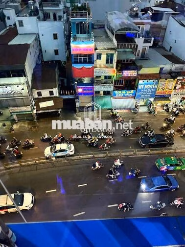 MẶT TIỀN NGANG 5M ỐP FULL KÍNH  - 7 TẦNG TRỐNG SUỐT CÓ THANG MÁY