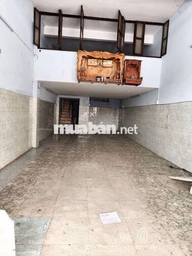 Cho thuê nhà Mặt tiền gần Phùng Hưng, Q5 4x14- 2 phòng, kinh doanh tôt