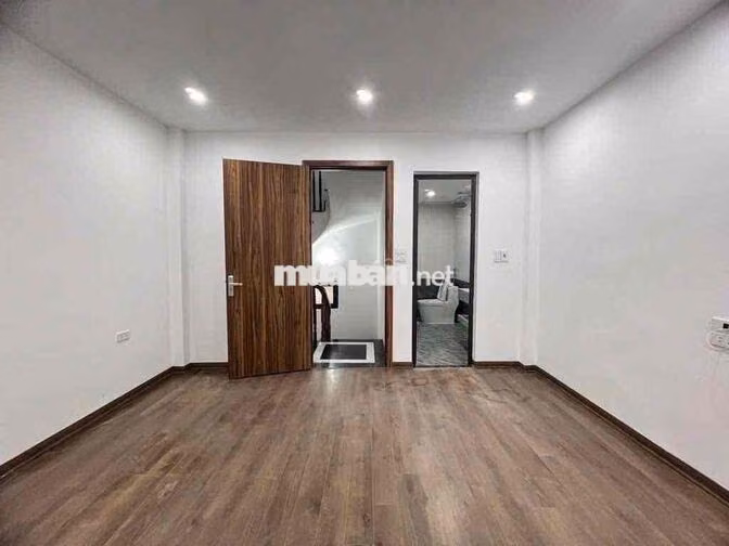 CHO THUÊ NHÀ NGUYÊN CĂN TẠI NGỌC THỤY - LONG BIÊN - 3PNKK - NỘI THẤT