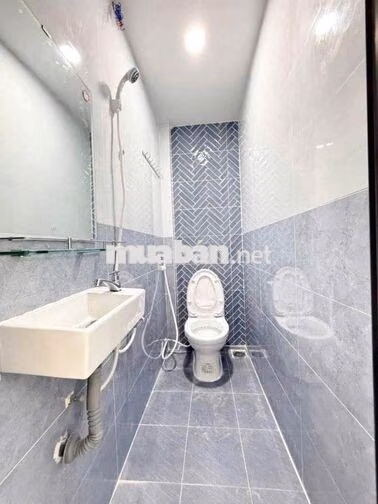 nhà nc lê văn lương gần cầu kênh tẻ gần trần xuân soạn nguyễn hữu thọ 