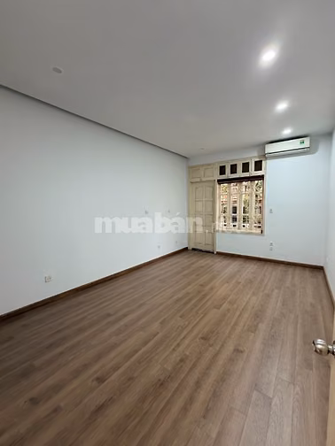 GIỮA TRUNG TÂM HÀ NỘI – NHÀ CHO THUÊ NGUYÊN CĂN PHỐ BÀ TRIỆU HOÀN KIẾM
