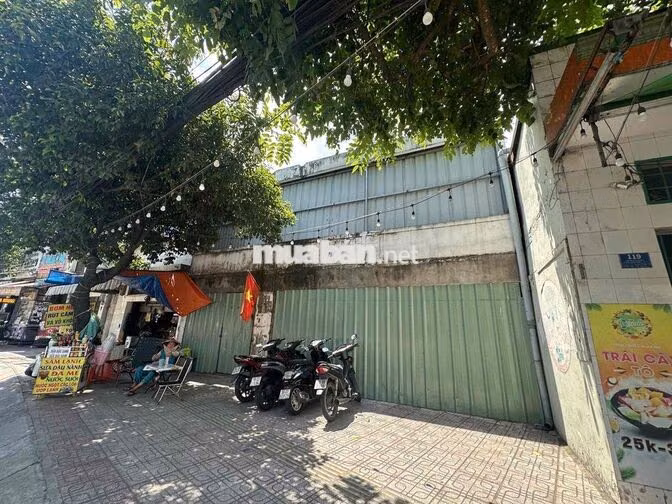CHO THUÊ NHÀ MẶT TIỀN HUỲNH TẤN PHÁT, Q.7 - DT 10Mx25M GIÁ 30 TRIỆU