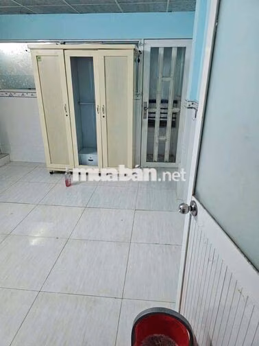 Cho thuê nhà nguyên căn 2 phòng ngủ 2wc 