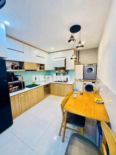Nhà đẹp bán: đường Phan Đình Phùng- Phú Nhuận 8tỷ