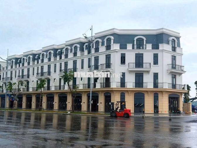 NHÀ LIỀN KỀ MT ĐƯỜNG 13M.DT:5M*15M.STSD.244M2.4TẦNG.4 PN.CHỈ 12,69 TỶ