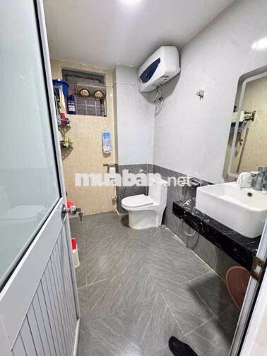Bán chung cư phố Định Công 66m T2 giá 5 tỷ sổ CC có TL full nội thất 2