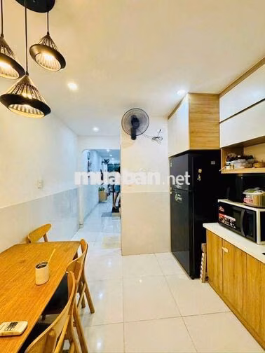 Nhà đẹp bán: đường Phan Đình Phùng- Phú Nhuận 8tỷ