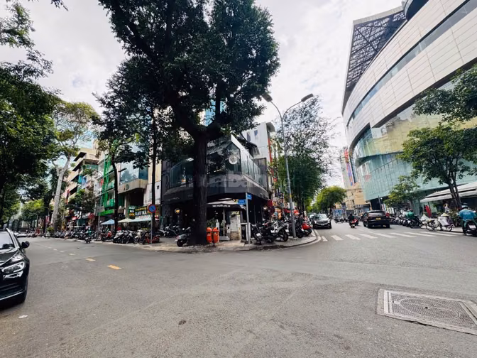 Cho thuê nhà GÓC 2MT số 50 Hồ Tùng Mậu - Ngô Đức Kế, P. Bến Nghé, Q.1