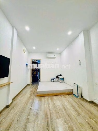 Nhà đẹp bán: đường Phan Đình Phùng- Phú Nhuận 8tỷ