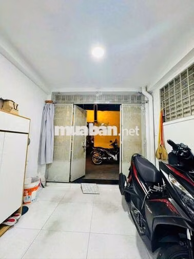 Nhà đẹp bán: đường Phan Đình Phùng- Phú Nhuận 8tỷ