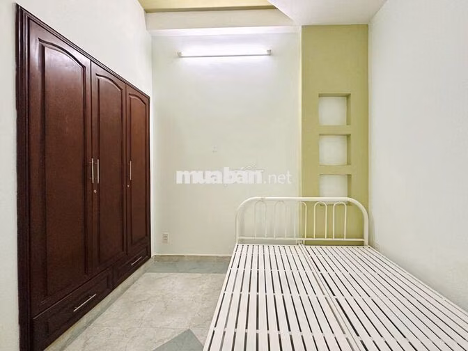 Cho thuê biệt thự Lê Quang Định 5PN Dt 7x10m 2 lầu 18 TR 