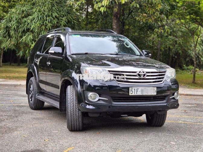 Toyota Fortuner 2.7V 4x4 2015 Số tự động