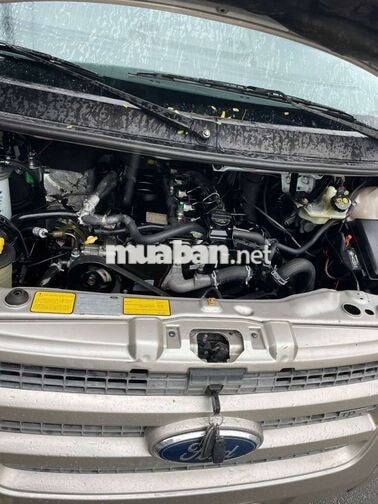 Ford Transit 16 chỗ Vàng cát 2011