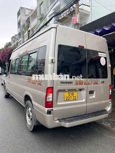Ford Transit 16 chỗ Vàng cát 2011