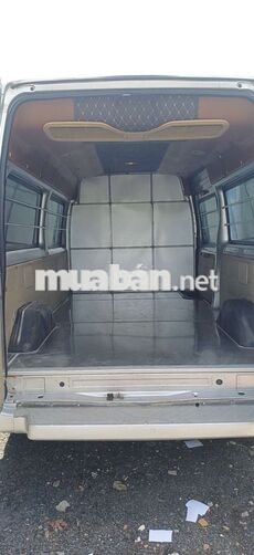 Ford Transit 16 chỗ Vàng cát 2011