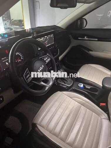 KIA SELTOS 1.6 PREMIUM 2022 (42.000km) ĐEN