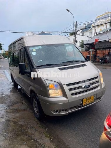 Ford Transit 16 chỗ Vàng cát 2011
