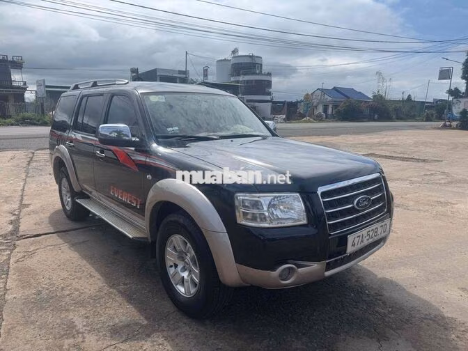 Ford Everest 2008 1 cầu máy dầu đen