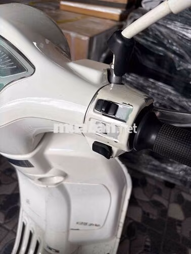 Piaggio Vespa Primavera 2014 Trắng