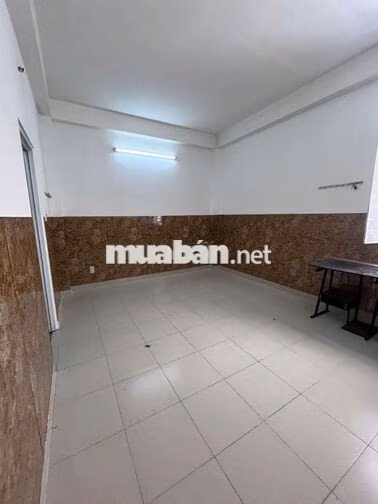 CÒN PHÒNG TRỌ Q.10, GIÁ RẺ, TOILET RIÊNG, CÁCH ĐH BÁCH KHOA 300M