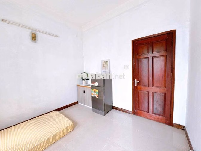 STUDIO BAN CÔNG ĐÓN NẮNG SIÊU XINH GẦN UFM