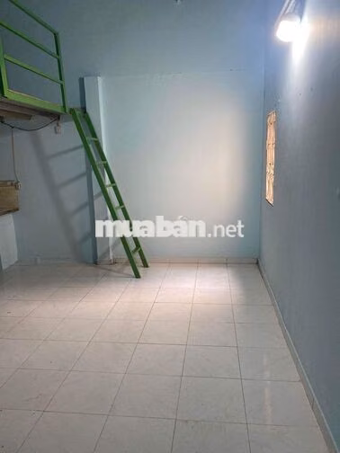 Phòng trọ giá cực rẻ Bình Thạnh ( có Wc, gác riêng )