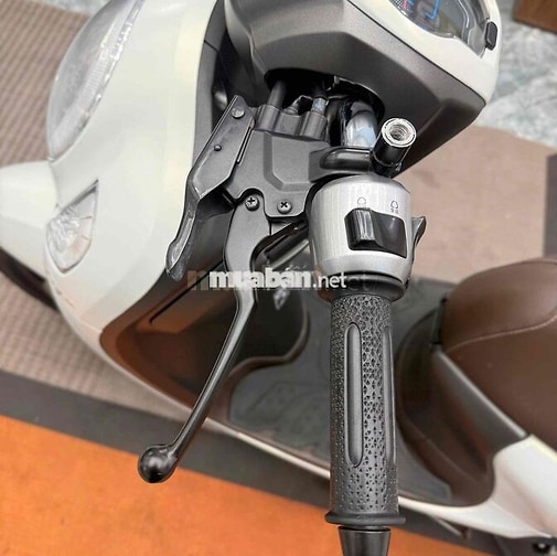 Honda Scoopy 2024 Trắng Nhám Bstp 9 Chủ
