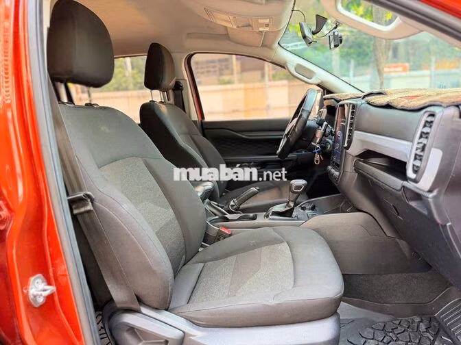 Ford Ranger 2022 4x4, bảo hành 2027, vay 75%