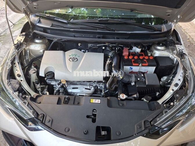 Toyota Vios E 2023 Số sàn zin màu Ghi vàng