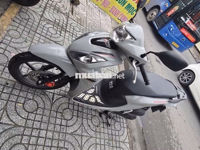 Vision 2024 Xám xi măng odo:8k.BS 62AL-09918.